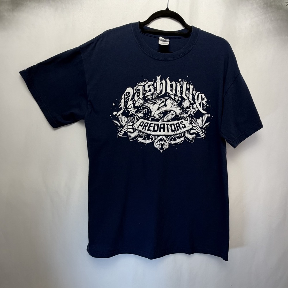 Nashville Predators NHL Men's Large Navy Blue T-Shirt